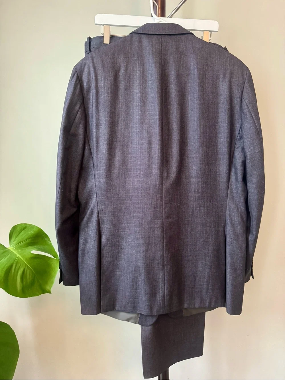 Calvin Klein Charcoal Gray Two-Piece Suit 44L